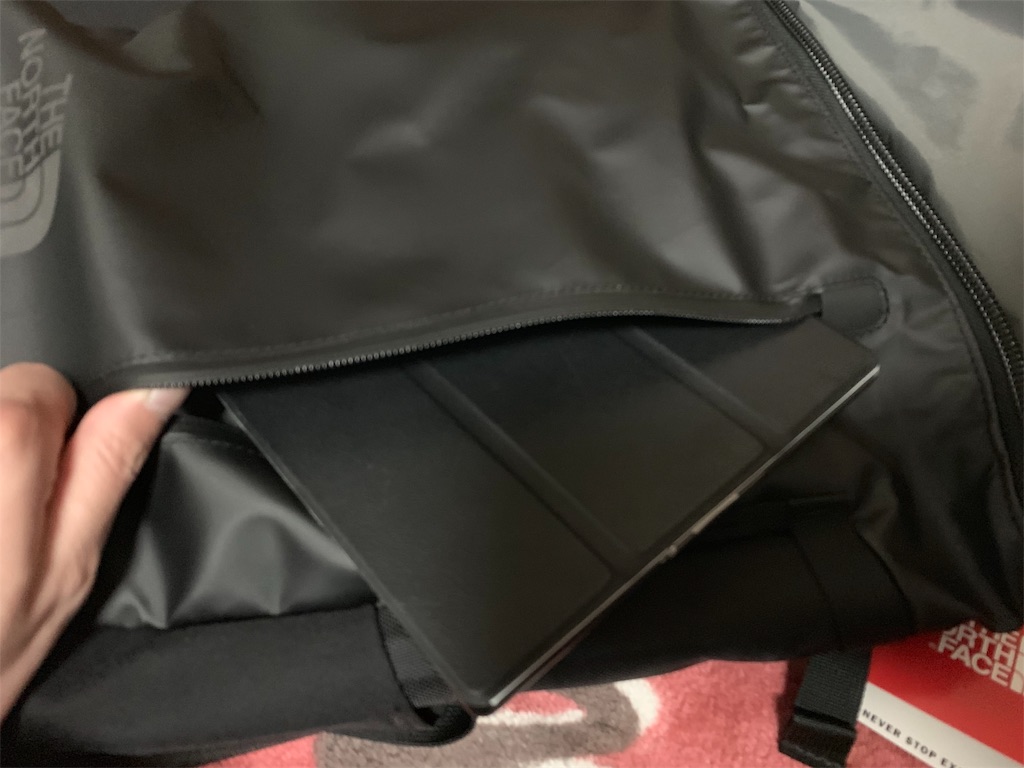 The North Face スクランブラーデイパック シンプルなボックス型バックパック リュックレビュー リュックマン The North Face スクランブラーデイパック シンプルなボックス型バックパック リュックレビュー リュックマン