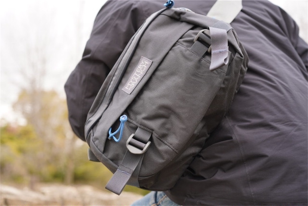 ミステリーランチ ヒップモンキーを半年レビューするけど 最強のボディバッグだわwww リュックレビュー リュックマン